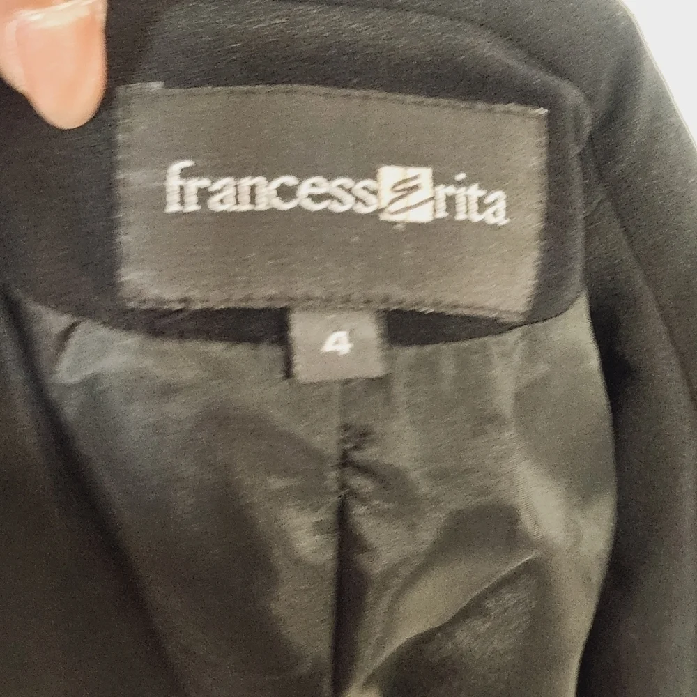 Francess & Rita Elegant Ladies Blazer Unique Design With Several Buttons Size 4 - Picture 5 of 6
